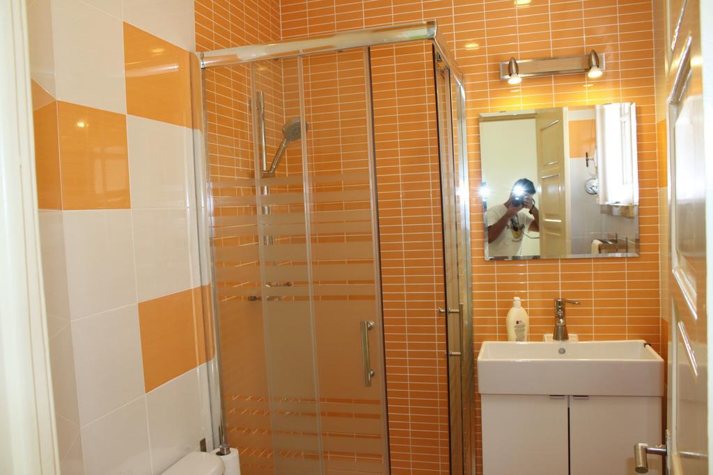 Guest house Metro-alameda *
